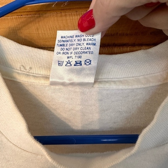 Van Halen Balance Tokyo Tour 1995 Tee, Van Halen Tour Lanyard & Tour Credentials - Picture 6 of 16